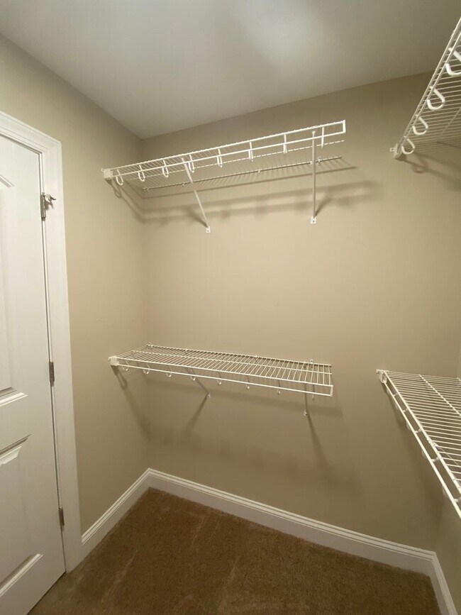 Building Photo - 4 Bedroom Sneads Ferry Home for Rent