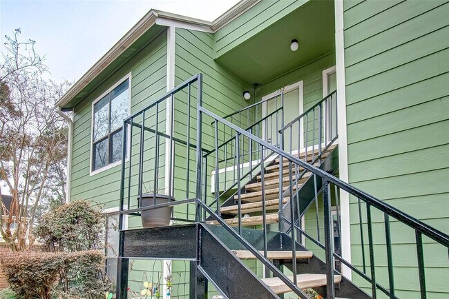 Building Photo - 14777 Wunderlich Dr