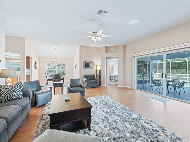 Building Photo - 1103 Chaparral Dr