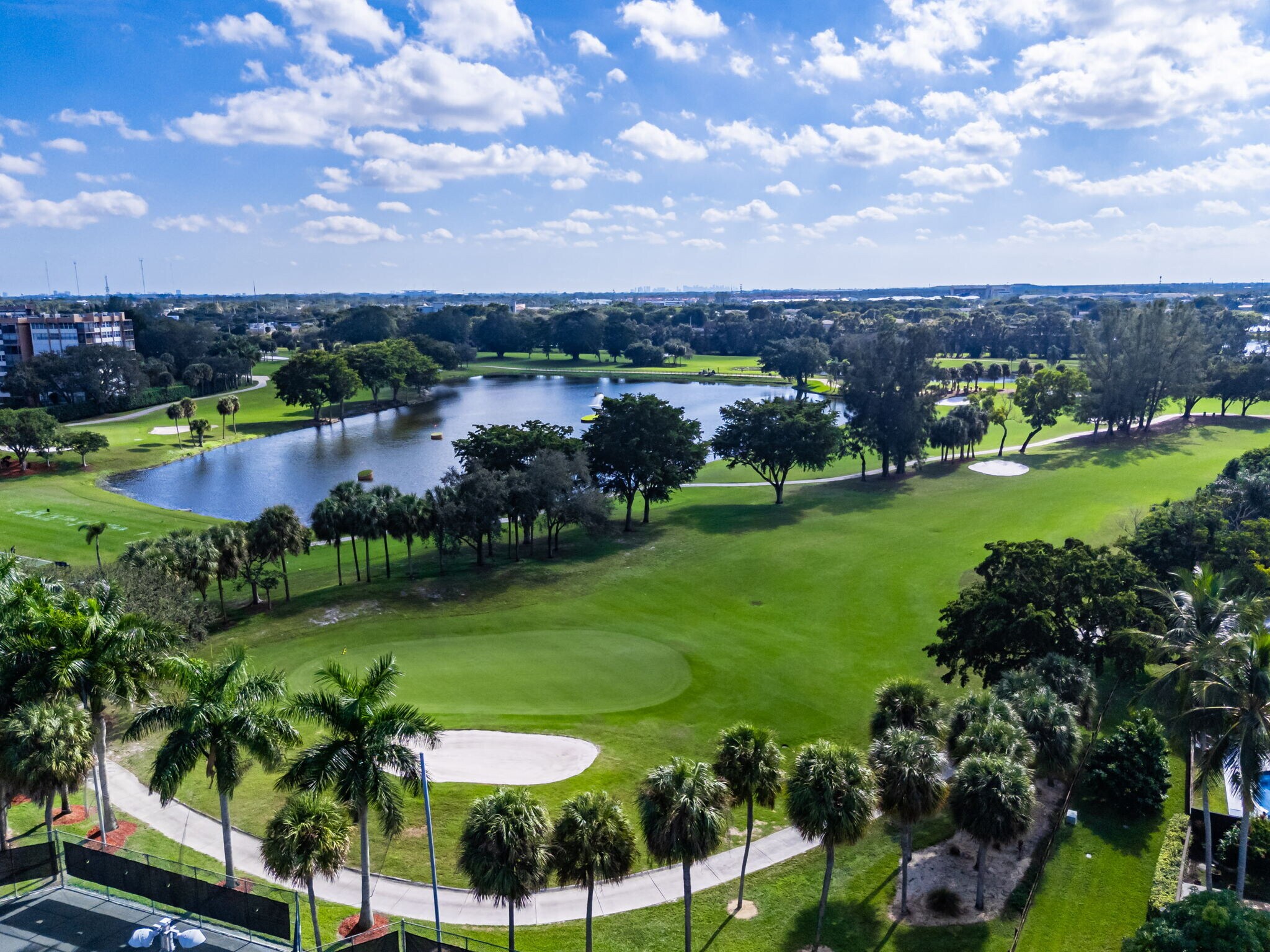 Building Photo - 1420 W Sandpiper Cir