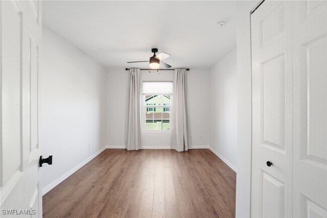 Building Photo - 3009 Palmetto Oak Dr