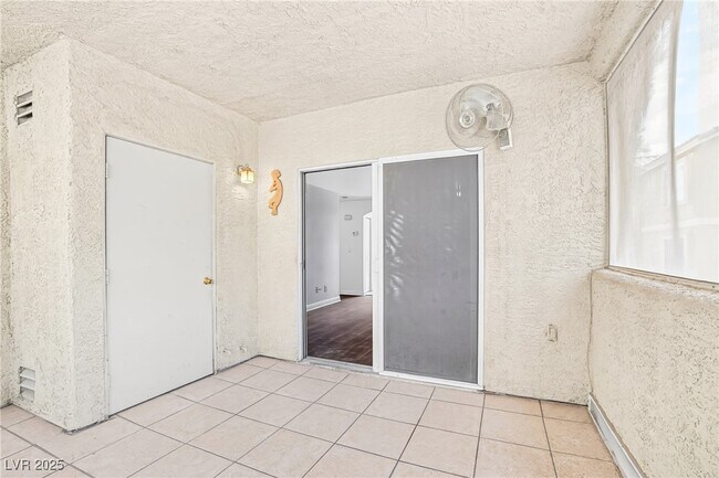 Building Photo - 1509 Linnbaker Ln