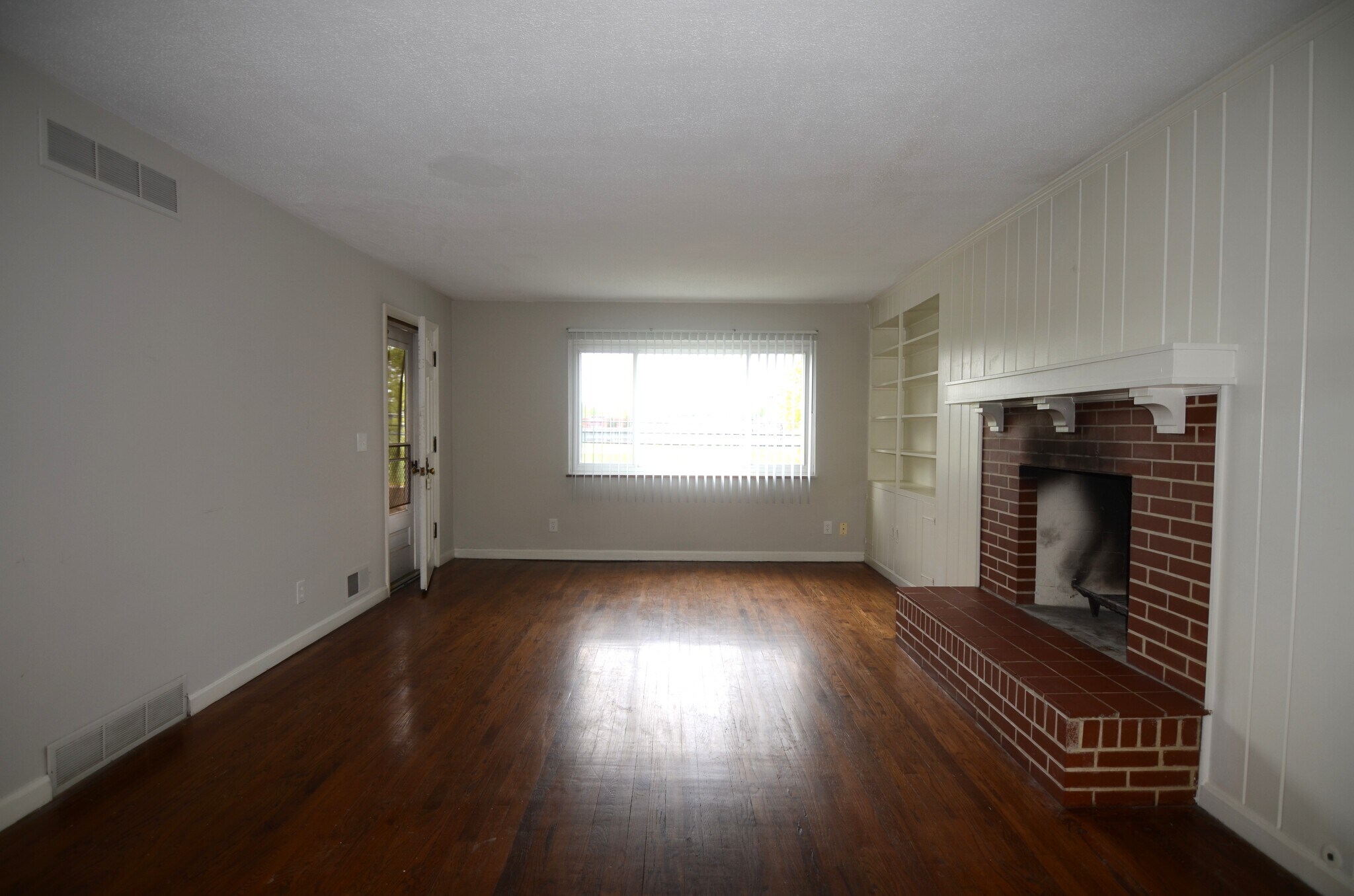 Building Photo - 3982 Longford Dr