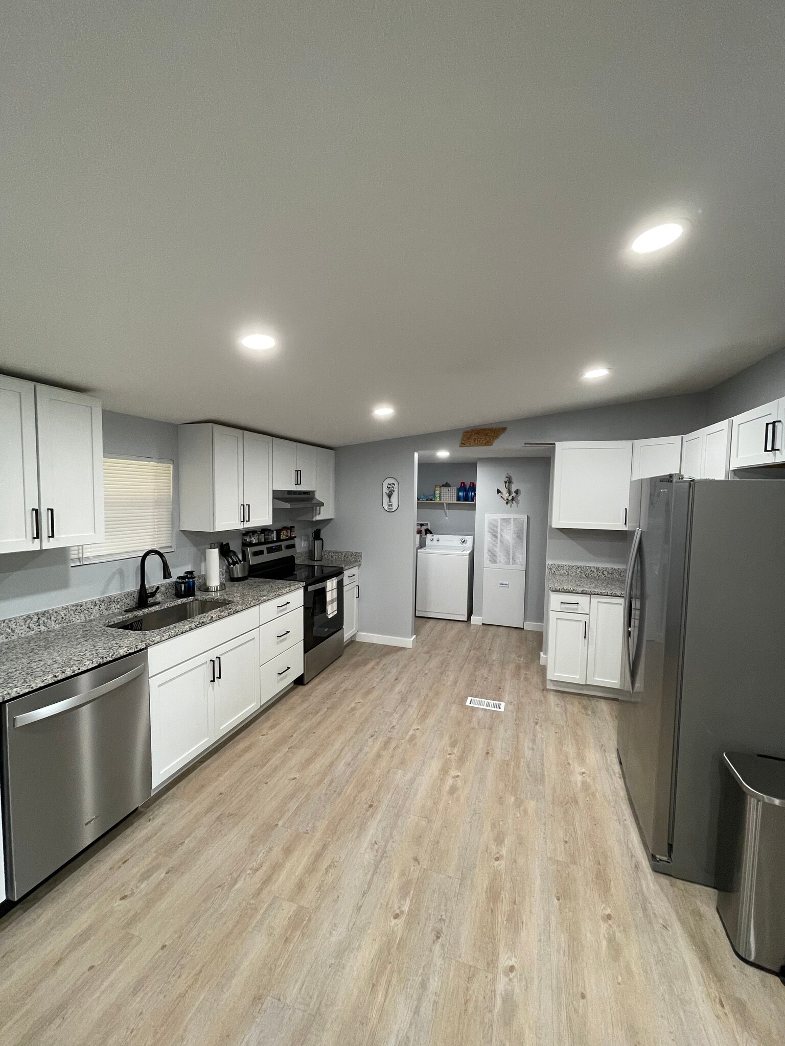 Building Photo - 255 Kistner Rd