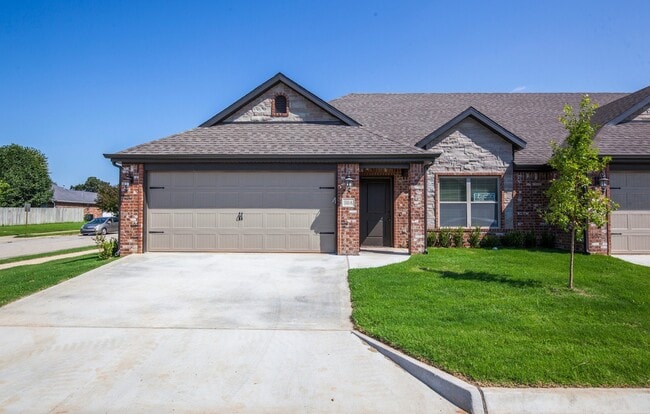 Building Photo - ***240-B Commercial***