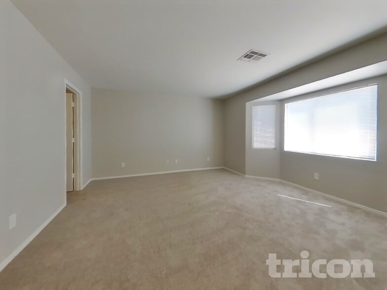 Building Photo - 12510 W Scotts Dr