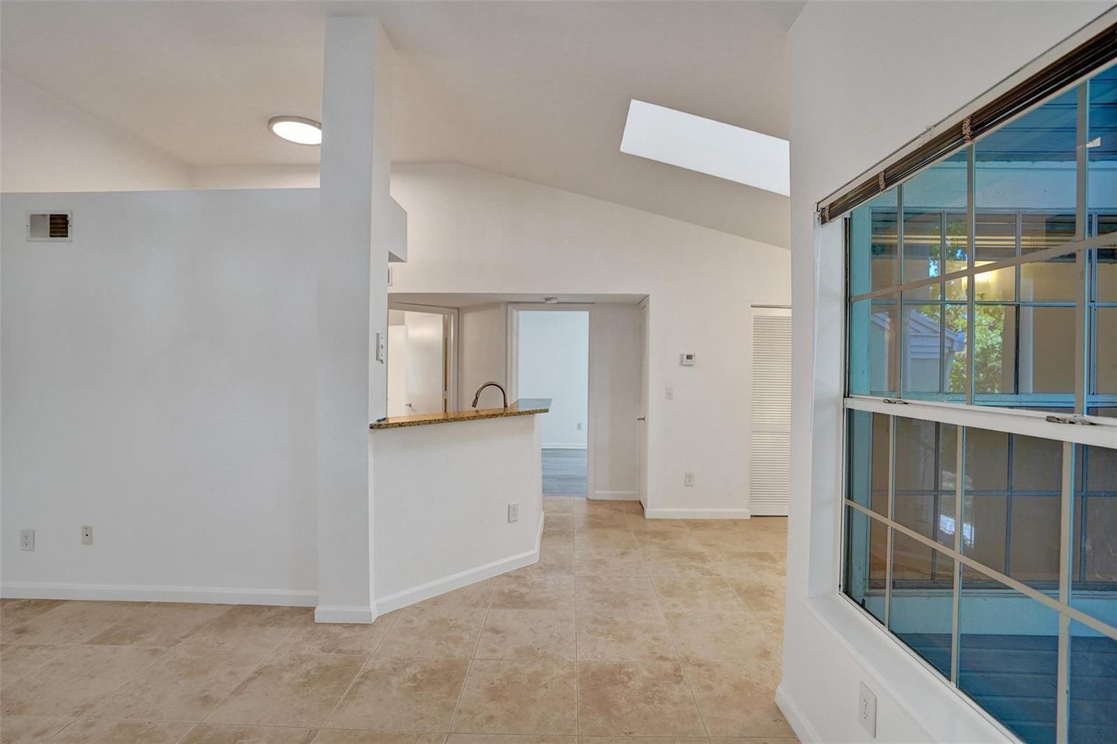 Building Photo - 1030 Crystal Way