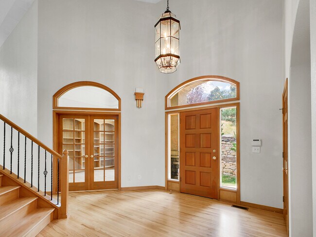 Building Photo - 16374 Sandstone Dr