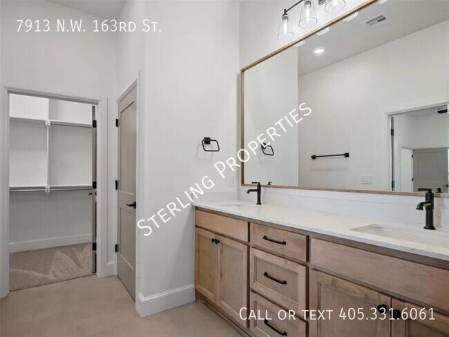 Building Photo - 7913 NW 163rd St