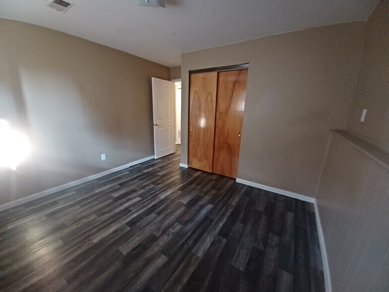 Building Photo - 3303 Cassidy Rd