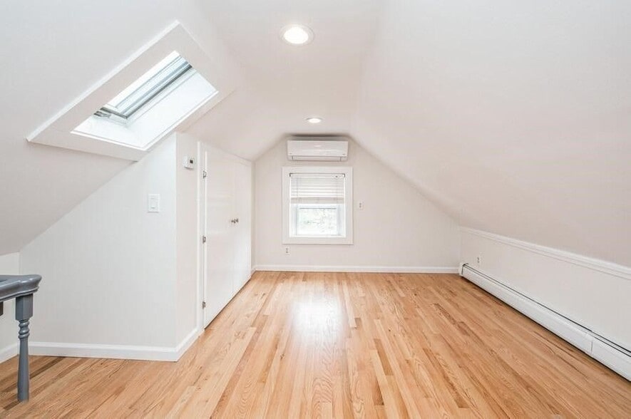 Building Photo - 63 Le Grande Ave