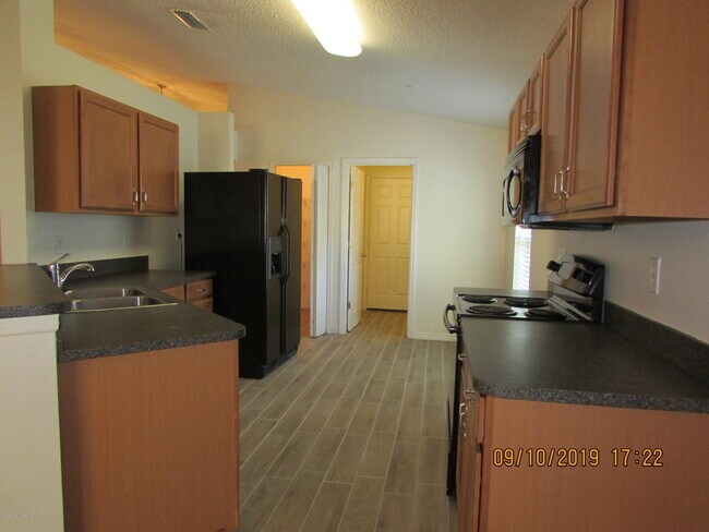 Building Photo - 4054 Wilkes Dr