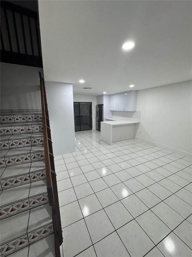 Building Photo - 9510 Southwest 151 Court