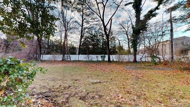 Building Photo - 11 Rockhill Rd