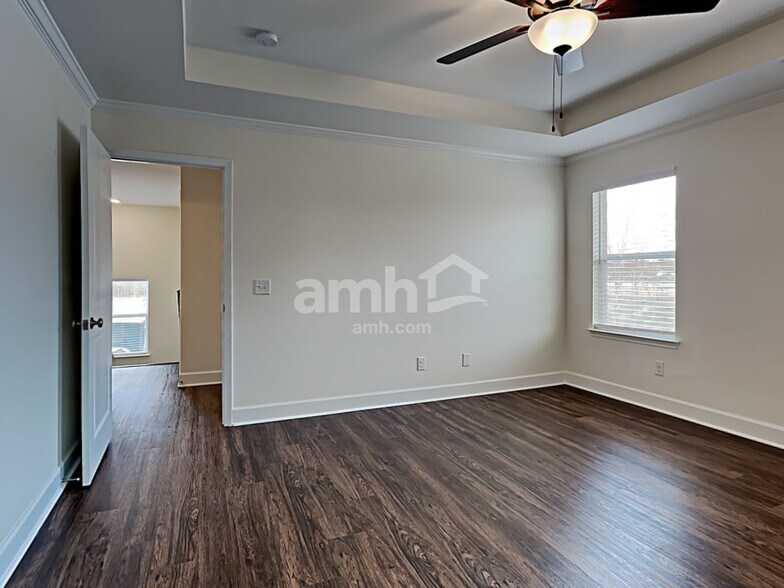 Building Photo - 2932 Throneberry Ln