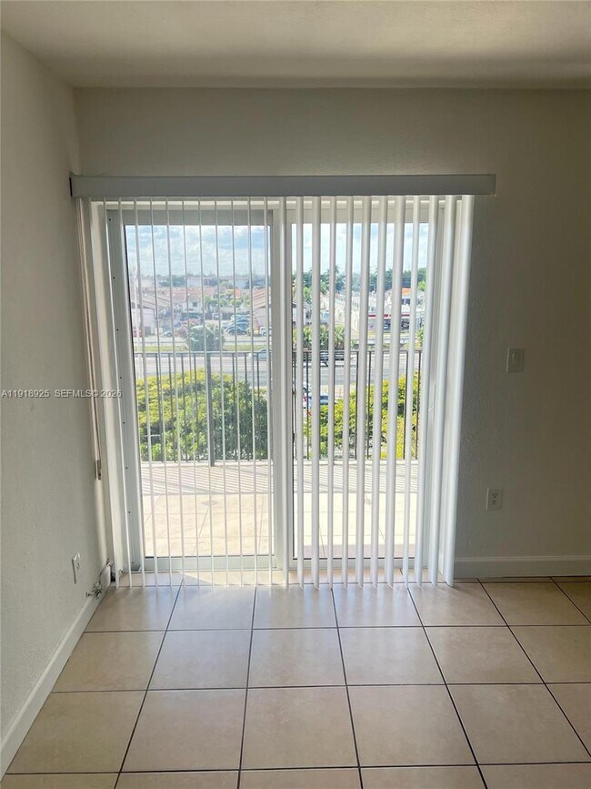 Building Photo - 1990 W 56th St