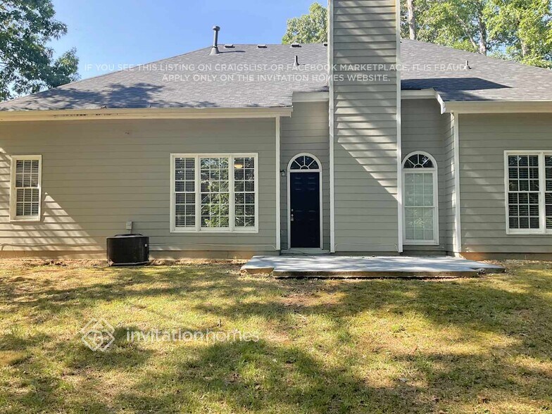 Building Photo - 4221 Lehigh Blvd