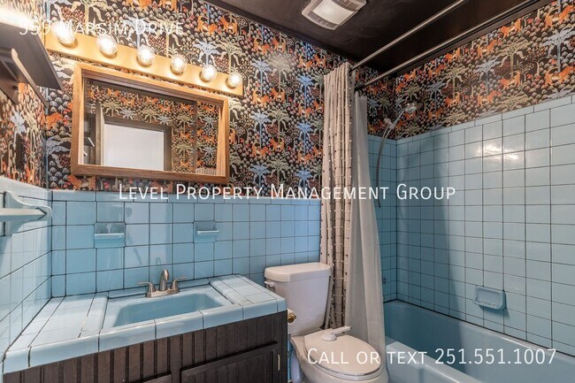 Building Photo - 559 Marsim Dr