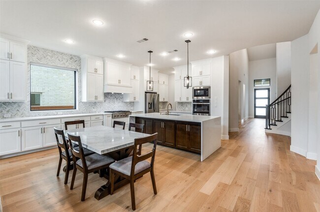 Building Photo - 3712 Connie Ln