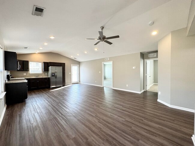 Building Photo - 2492 Feathersound Wy