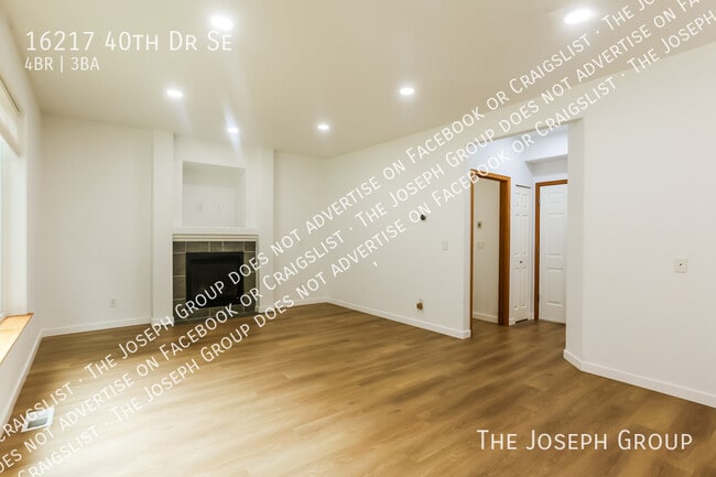 Building Photo - 16217 40th Dr SE