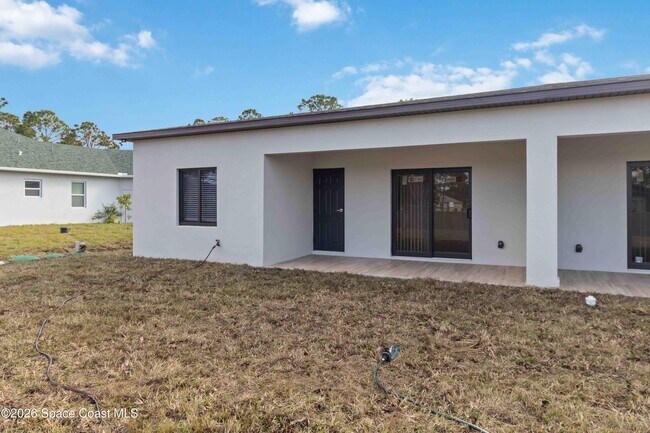 Building Photo - 1649 Belem St SE