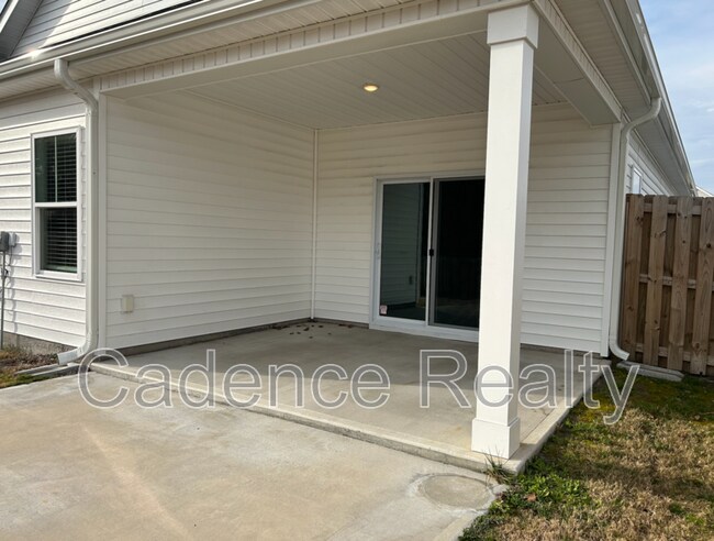 Building Photo - 1626 Grey Cliff Run