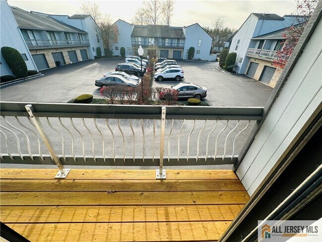 Building Photo - 34 Cotoneaster Ct