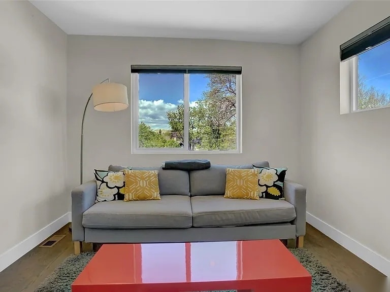 Building Photo - 2713 Grove St