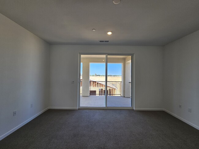 Building Photo - 7438 Chadbourne Wy