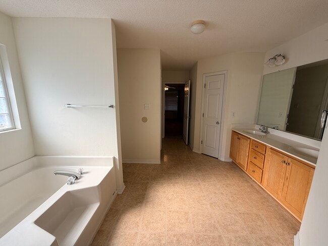 Building Photo - 15171 Haversham Pl