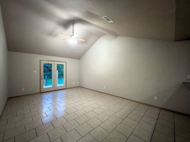 Building Photo - 908 N.46th Street-
