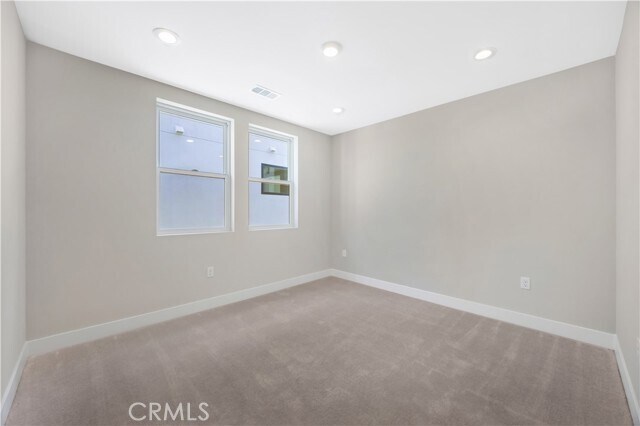 Building Photo - 173 Creation