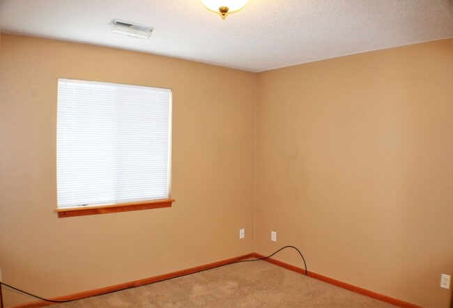 Building Photo - $1,250 | 2 Bedroom, 1 Bathroom Condo | Pet Friendly* | Available for an August 1st, 2026 Move In!