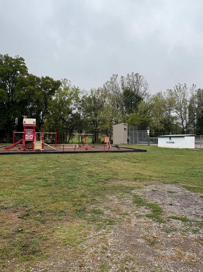 Building Photo - 4061 Main St