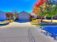 Building Photo - Charming 3 Bed, 2 Bath Home for Rent in Norman!