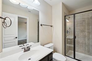 Building Photo - 6217 Larkspur Ln