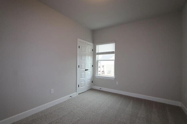 Building Photo - 11802 Hurricane Haze Dr