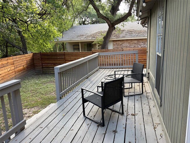 Building Photo - 1400 Vista Ridge Cove