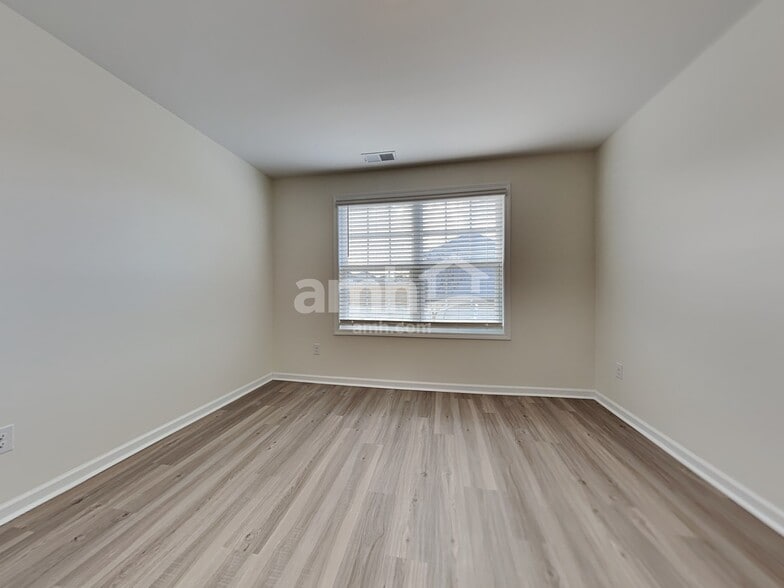 Building Photo - 1197 Dogwood Nck Dr