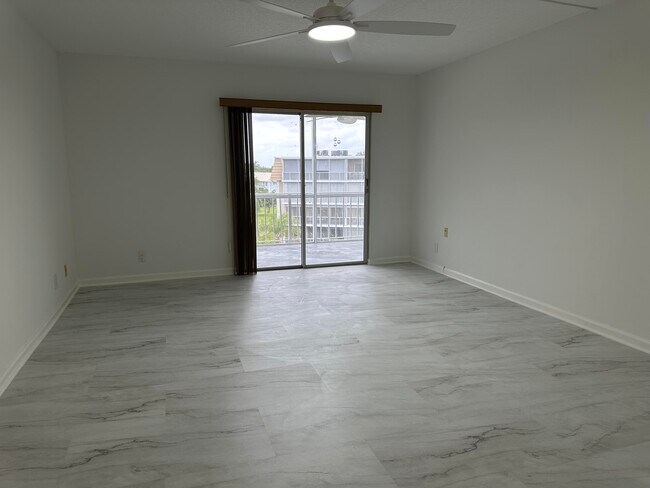 Building Photo - 250 John F Kennedy Dr