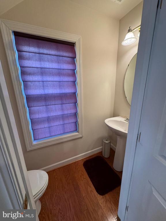 Building Photo - 9500 Hyde Pl