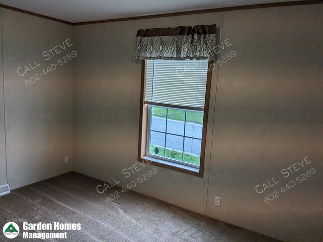 Building Photo - 186 Abbott St