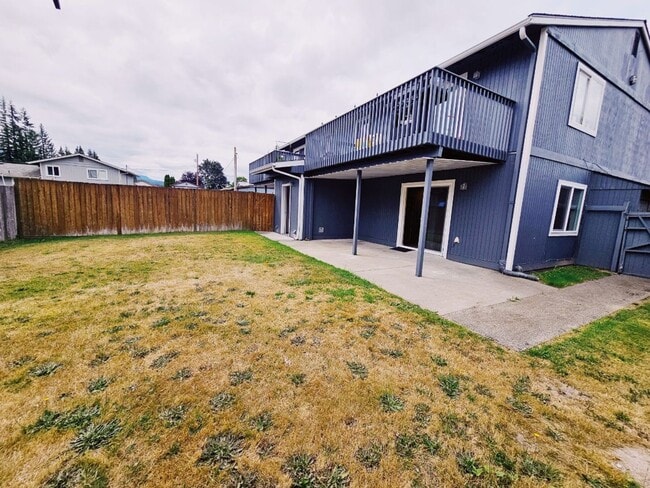 Building Photo - Newly Remodeled Two Bed One Bath Unit in the Heart of Sultan