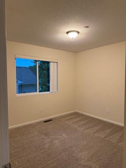 BEDROOM 2 UPPER - 1607 15th Ave N