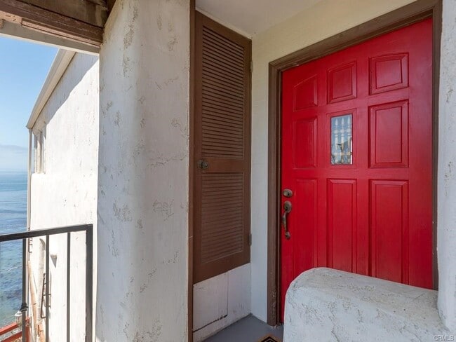 Building Photo - 1481 W Paseo Del Mar