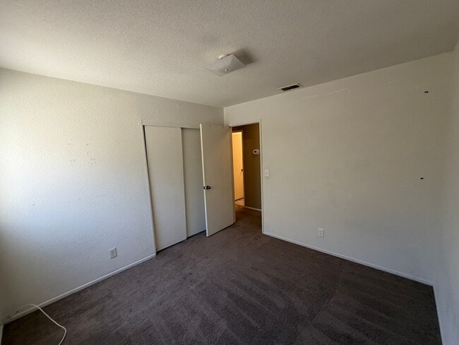 Building Photo - 8608 Zircon Crest Ct