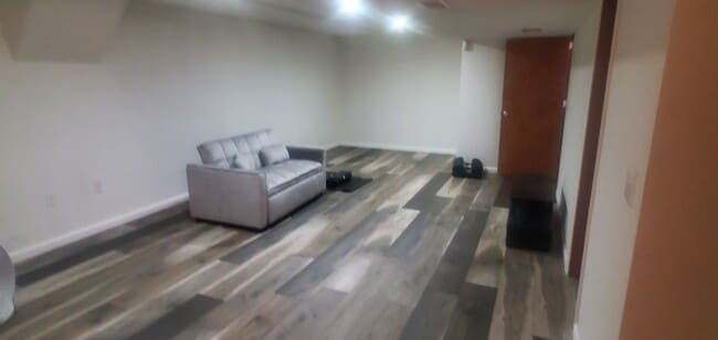 Building Photo - 425 97th Ave NW