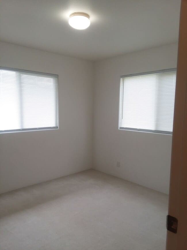 Building Photo - 64-5312 Iokua Place