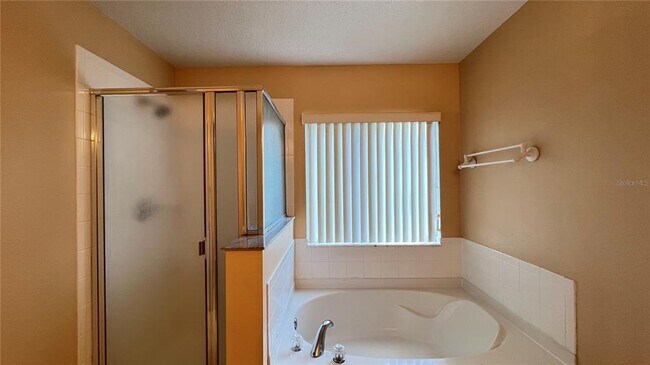 Building Photo - 16908 Sunrise Vista Dr